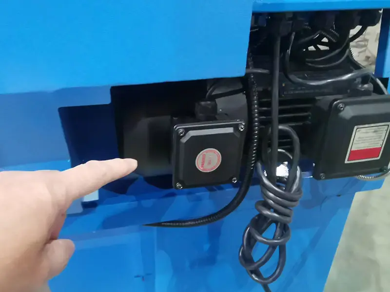 SP2110 5 Phanh điện từ